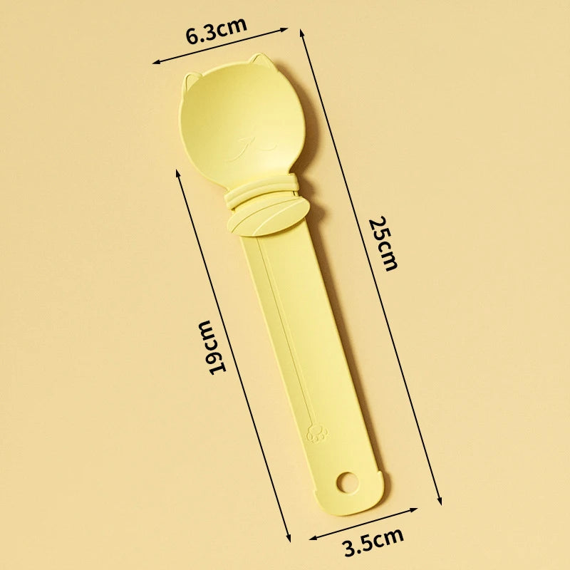Cat treat squeeze spoon 2-pack – durable plastic, available in green, pink and yellow