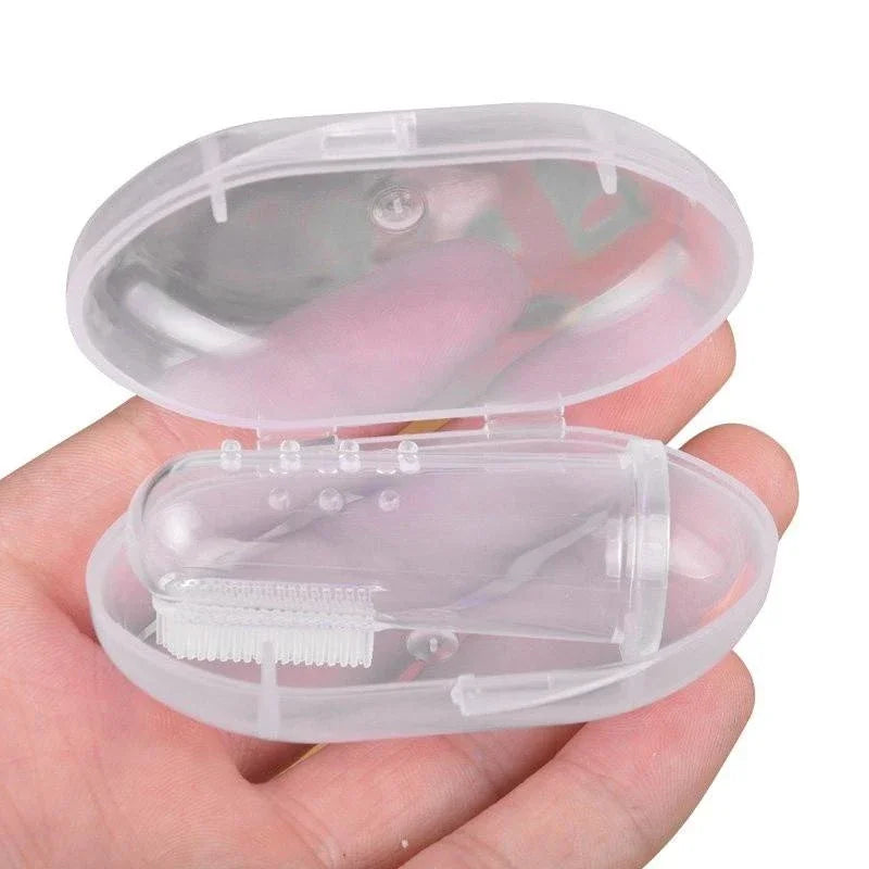 Pet finger toothbrush for cats and dogs – soft silicone bristles, easy to use for dental care